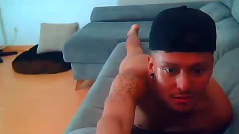 twink3007 online show from April 25, 5:21 am