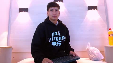 samu online show from December 17, 12:34 pm