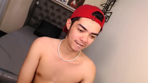 twink_liamakeem online show from September 15, 6:37 am