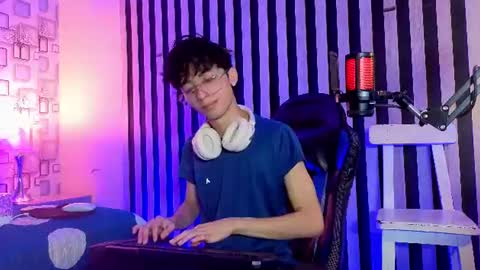 Sebastin online show from July 28, 7:39 pm