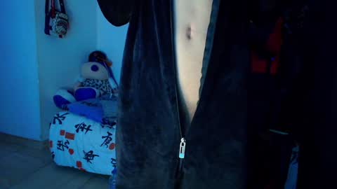Snapshot of twink_sebas_ chatting on January 25, 5:40 am Bad boy sebastian online show from January 25, 5:40 am