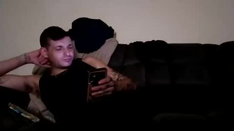 Snapshot of twistedblizzy chatting on September 19, 9:21 am TwistedBlizzy online show from September 19, 9:21 am