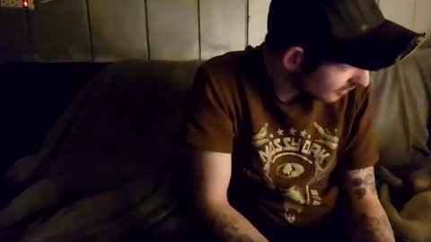 Snapshot of twistedblizzy chatting on February 1, 9:32 am TwistedBlizzy online show from February 1, 9:32 am