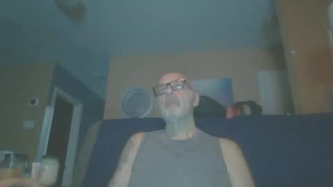 twstone online show from December 8, 3:43 am