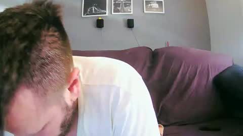 Txan  Chan online show from April 15, 10:59 am