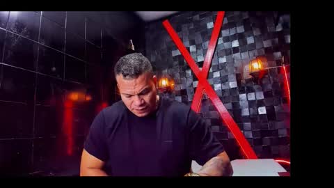 Tyleer Scot online show from April 30, 8:57 pm