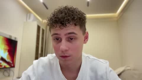 tyler_garrner online show from November 28, 4:31 pm