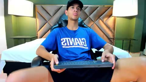 Tyler Rodriguez online show from October 16, 3:03 am