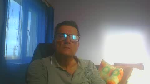 ulmeni4 online show from October 25, 12:18 pm