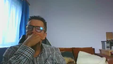 ulmeni4 online show from November 30, 9:33 am