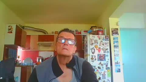 ulmeni7 online show from April 23, 11:04 am