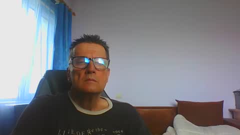 ulmeni7 online show from June 5, 9:04 am