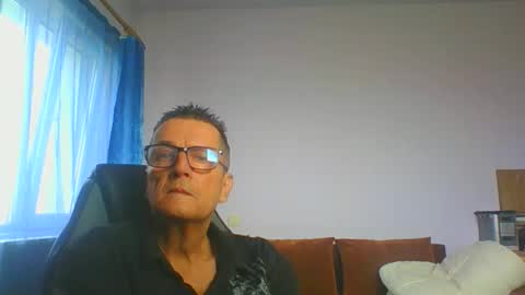 ulmeni7 online show from November 6, 7:22 am