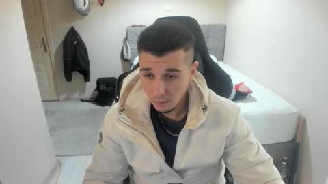 hi im mike tyson -  online show from October 30, 8:43 pm