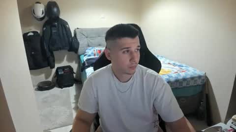 hi im mike tyson -  online show from April 16, 9:39 pm