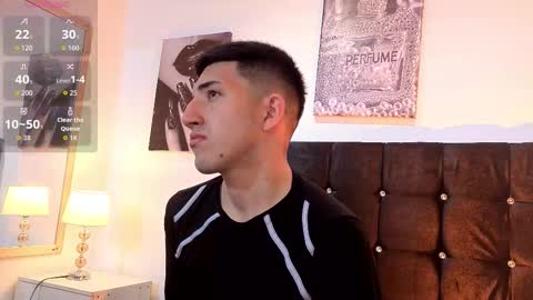 un_sluttyy online show from February 19, 11:39 am