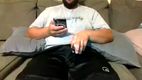 Snapshot of uncutbluecollarcock chatting on October 10, 9:58 am Uncut Rod online show from October 10, 9:58 am