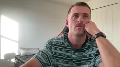 uncutcockassboi online show from February 10, 3:06 pm