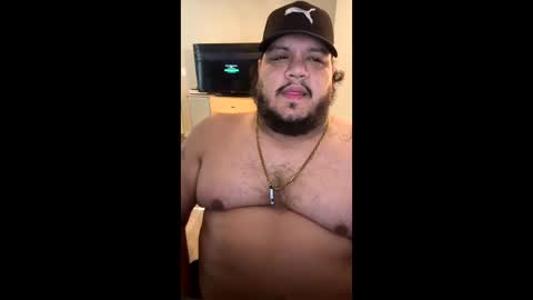 Uncut Stri8 Dad Horny online show from January 8, 7:03 pm