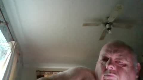 undiesshow online show from December 10, 2:28 pm