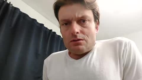 Snapshot of undress_me_ chatting on February 23, 11:39 am undress me online show from February 23, 11:39 am