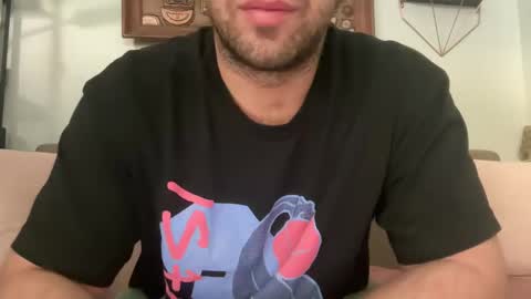 universalstudihoes online show from December 23, 10:55 pm