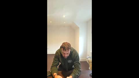 WelshWolf online show from May 18, 7:58 am
