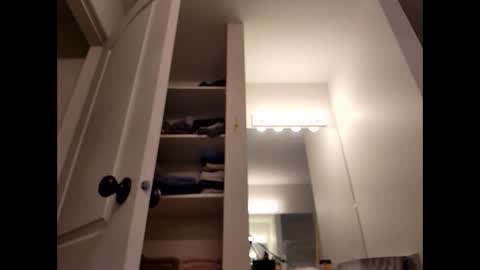 upnalone536432 online show from January 25, 11:43 pm