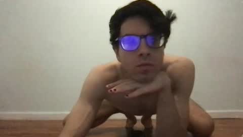 Snapshot of upsetboy chatting on September 30, 4:51 am deaf mute boy online show from September 30, 4:51 am