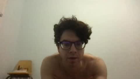 Snapshot of upsetboy chatting on January 13, 2:39 am deaf mute boy online show from January 13, 2:39 am
