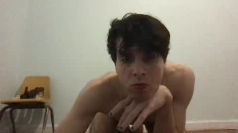 Snapshot of upsetboy chatting on February 3, 10:54 pm deaf mute boy online show from February 3, 10:54 pm