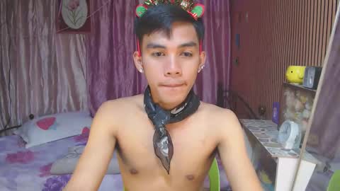 ur_shan21 online show from December 15, 1:57 am