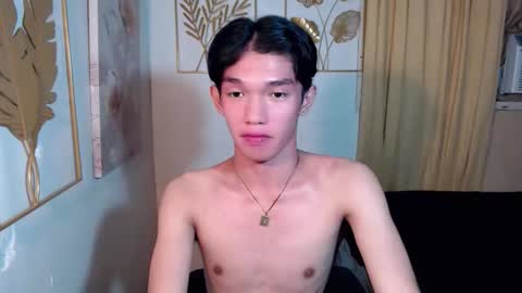 urasian_john20 online show from December 4, 2:13 pm