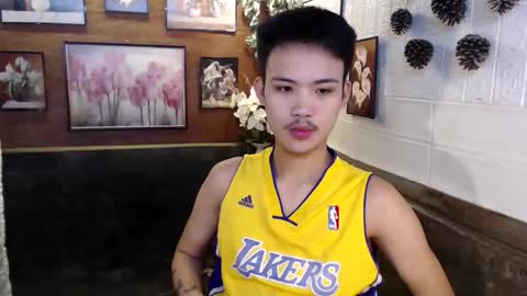 urasiancumboix2 online show from October 10, 4:12 pm