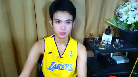 urasiancumboix2 online show from November 15, 6:32 pm