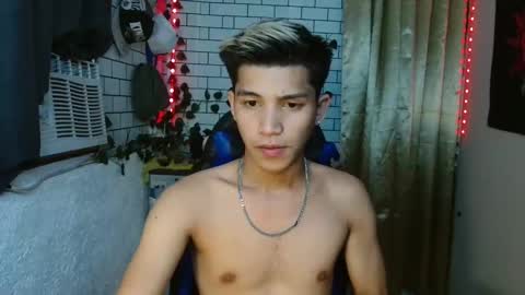 ASIANBBYBOY online show from November 14, 5:25 pm