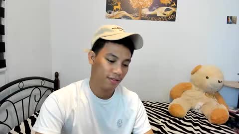 urfucker_vinz online show from May 17, 2:02 pm