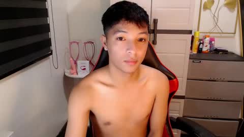 Ethan online show from March 12, 5:09 pm