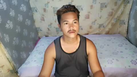 urhotfucker_eric online show from February 17, 12:42 am