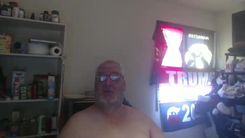 Snapshot of usgoober chatting on January 22, 3:07 pm Eric online show from January 22, 3:07 pm