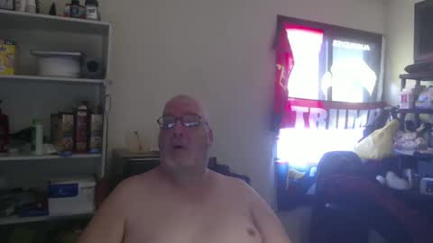 Snapshot of usgoober chatting on February 13, 2:42 pm Eric online show from February 13, 2:42 pm