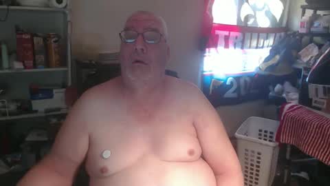Snapshot of usgoober chatting on February 26, 3:08 pm Eric online show from February 26, 3:08 pm