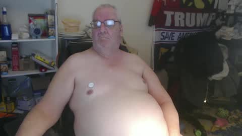 Snapshot of usgoober chatting on January 30, 12:59 pm Eric online show from January 30, 12:59 pm
