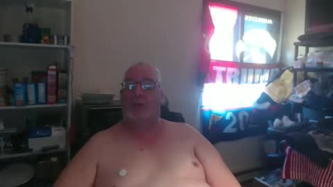 Snapshot of usgoober chatting on March 8, 3:11 pm Eric online show from March 8, 3:11 pm