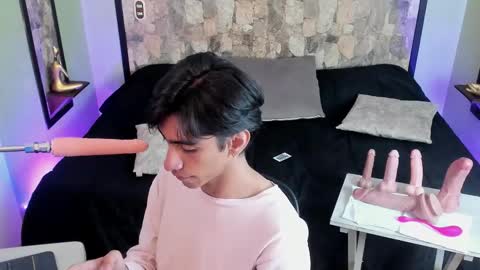 UYUKIE online show from October 3, 1:38 pm