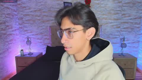 UYUKIE online show from November 3, 11:14 am