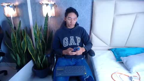 Valenor online show from October 25, 4:58 am