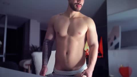 valenthinoking online show from February 25, 3:29 am