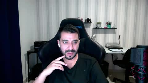 Roberto Carlos online show from October 22, 1:42 am