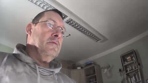 vapinghans online show from January 8, 6:20 am